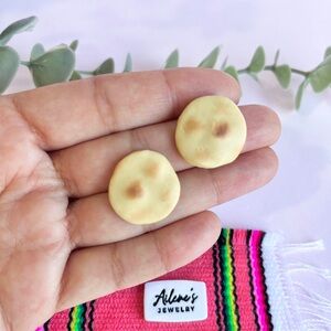 Tortilla de Harina Stud Earrings